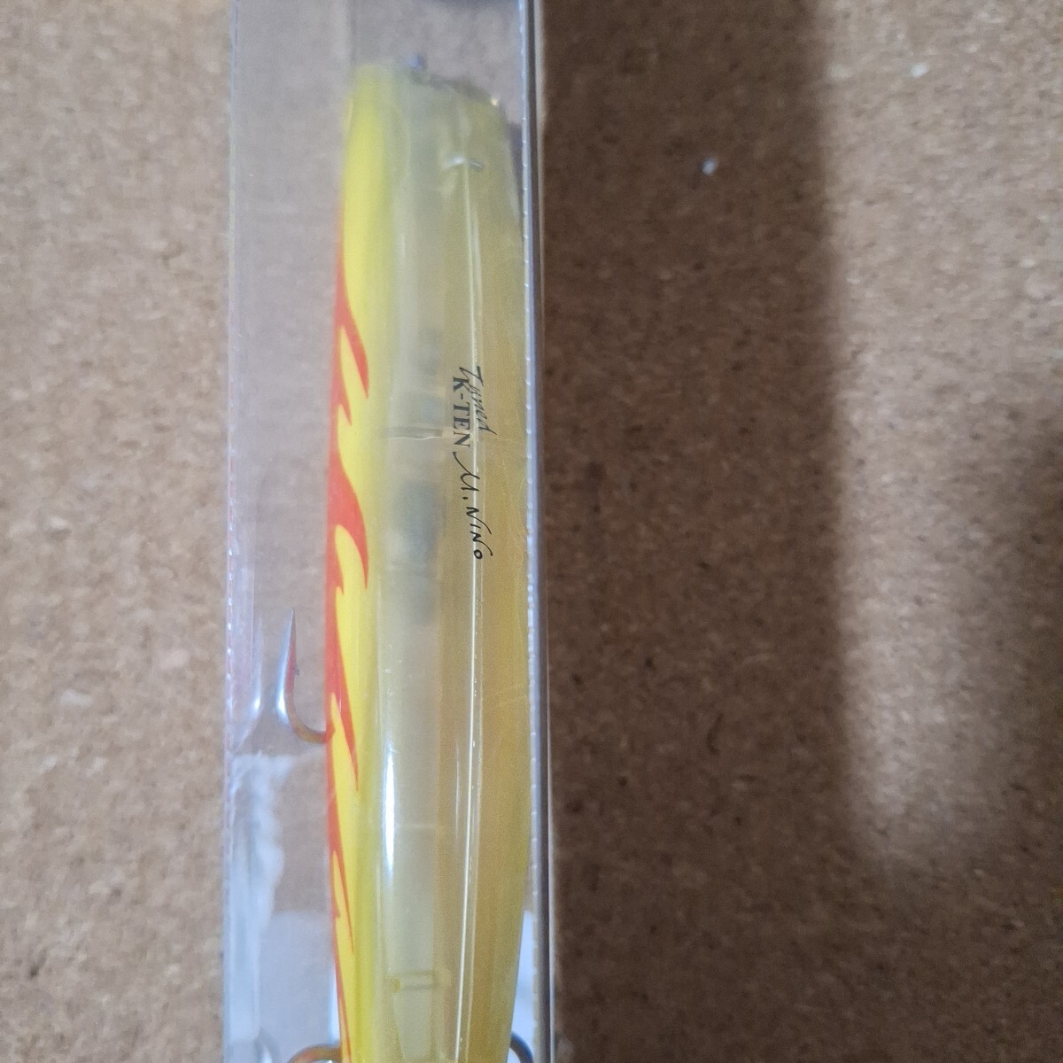 未使用品 タックルハウス TKLM140G ファイヤーボーン 限定色_画像4