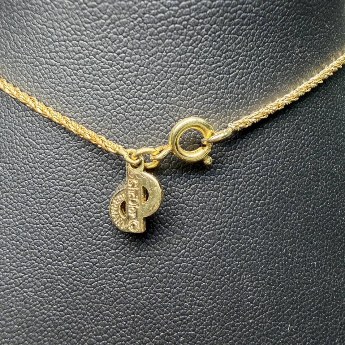●【YH-4199】保管品 Christian Dior クリスチャンディオール ネックレス ペンダント ゴールドカラー ラインストーン ノット アクセサリー_画像7