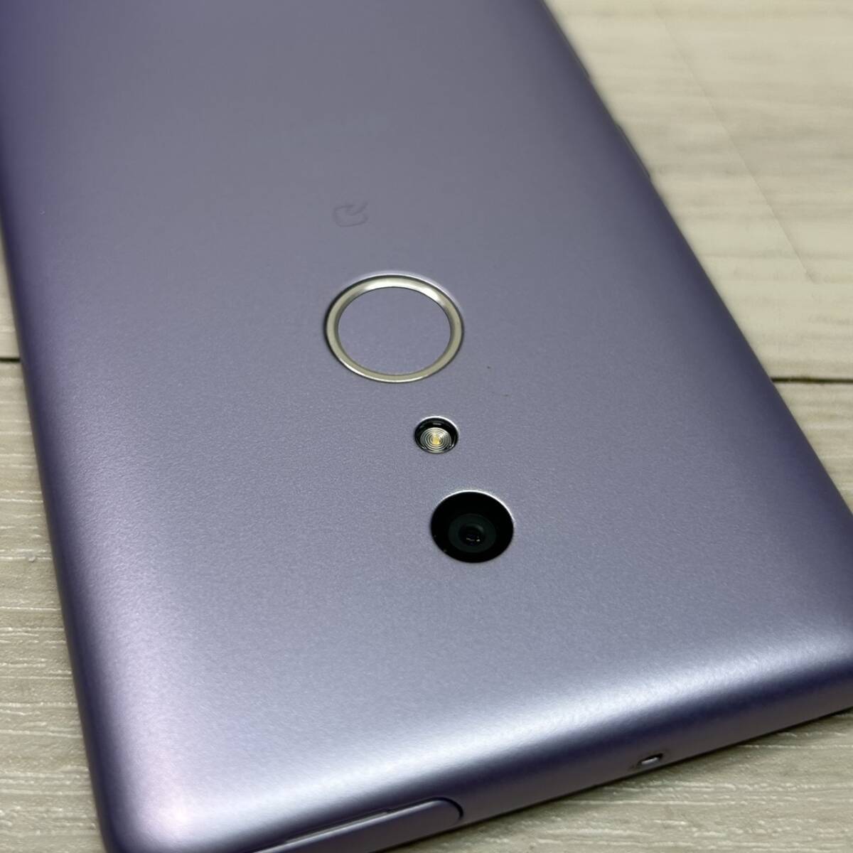 【YH-4243】中古稼働品 arrows Be4 F-41A docomo スマホ 携帯電話 初期化済み 利用判定〇 バッテリー80％以上 良好_画像2