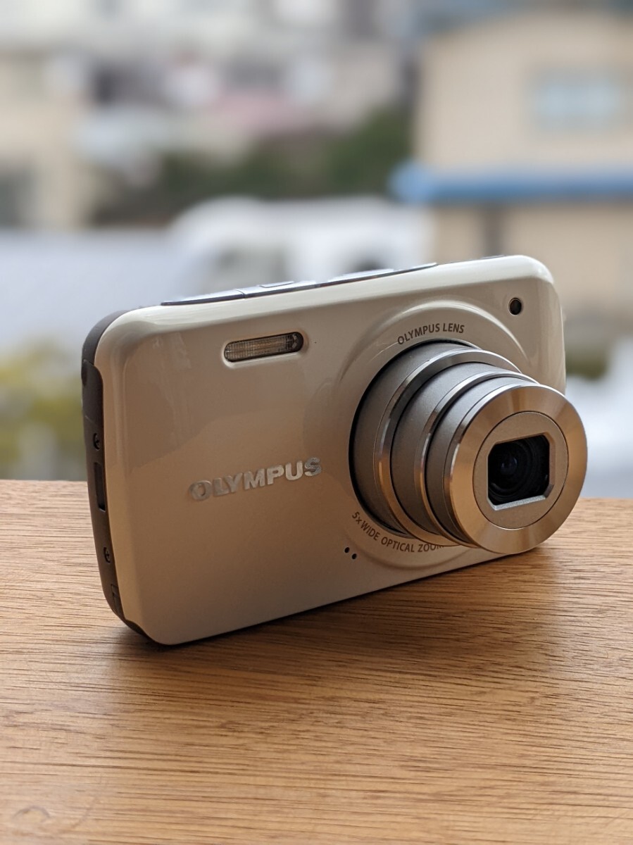 OLYMPUS Olympus компактный цифровой фотоаппарат VH-210