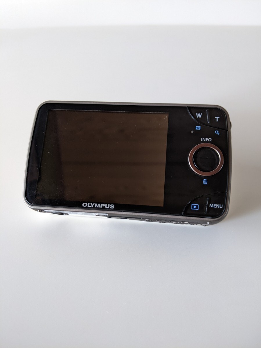 OLYMPUS Olympus компактный цифровой фотоаппарат VH-210