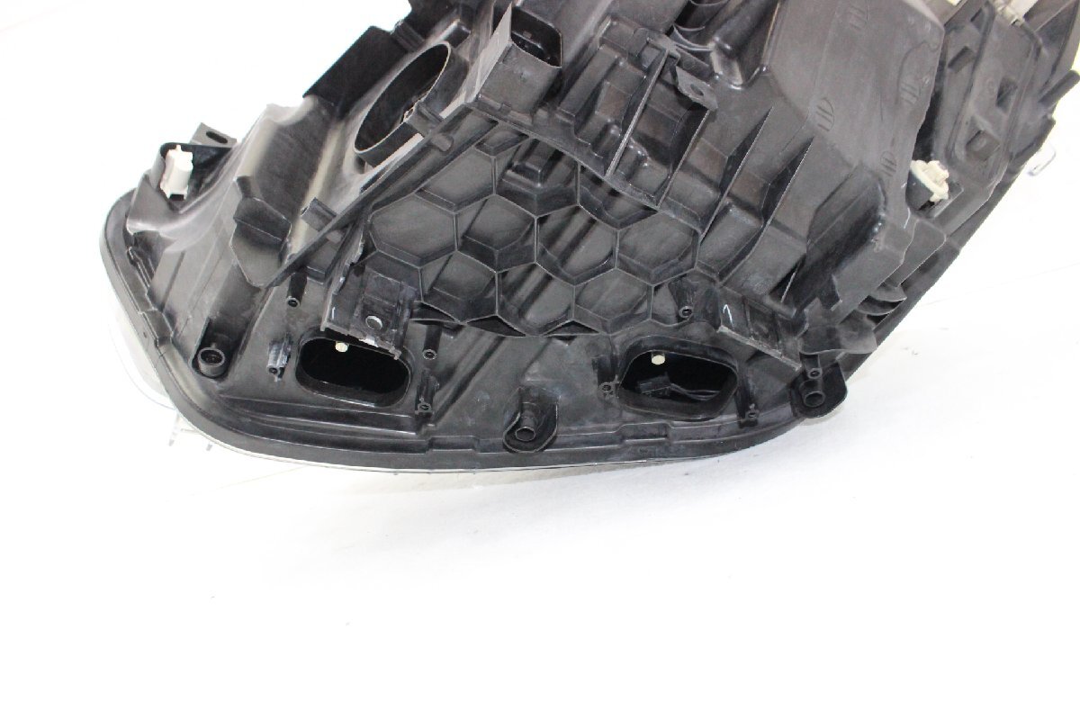 美品/破損無　BMW　1シリーズ　F20　LED　ヘッドライト　右　右側　A8749262401　7492624-01　375262_画像7