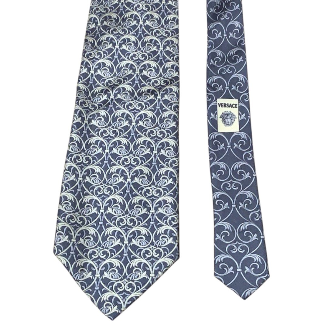 【1円スタート】【美品】 VERSACE ヴェルサーチ ネクタイ ハイブランド ブランド イタリア製 グレー 総柄 メデューサ ビジネス スーツ_画像3