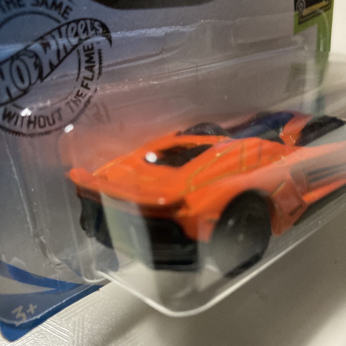 Hot Wheels★LAMBORGHINI AVENTADDR J HW EXOTICS★_画像3