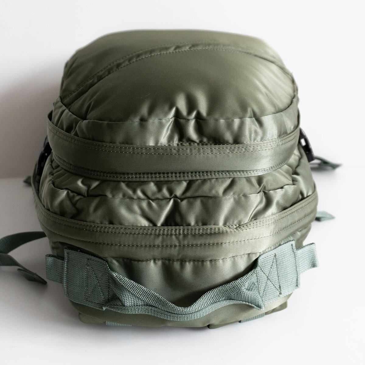 【極美品】PORTER 【タンカー リュック】ポーター セージグリーン バックパック デイパック TANKER BAG ナイロン 25110301_画像4