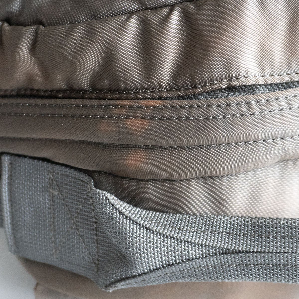 【人気】PORTER 【タンカー リュック】ポーター シルバーグレー バックパック デイパック TANKER BAG ナイロン 25110214_画像9