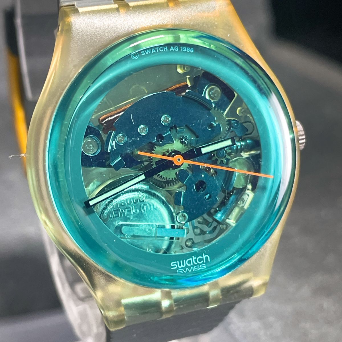 Swatch スウォッチ TURQUOISE BAY GK103 腕時計 アナログ クオーツ 3針 スケルトン ラバーバンド ラウンド 新品電池交換済み 動作確認済み_画像2
