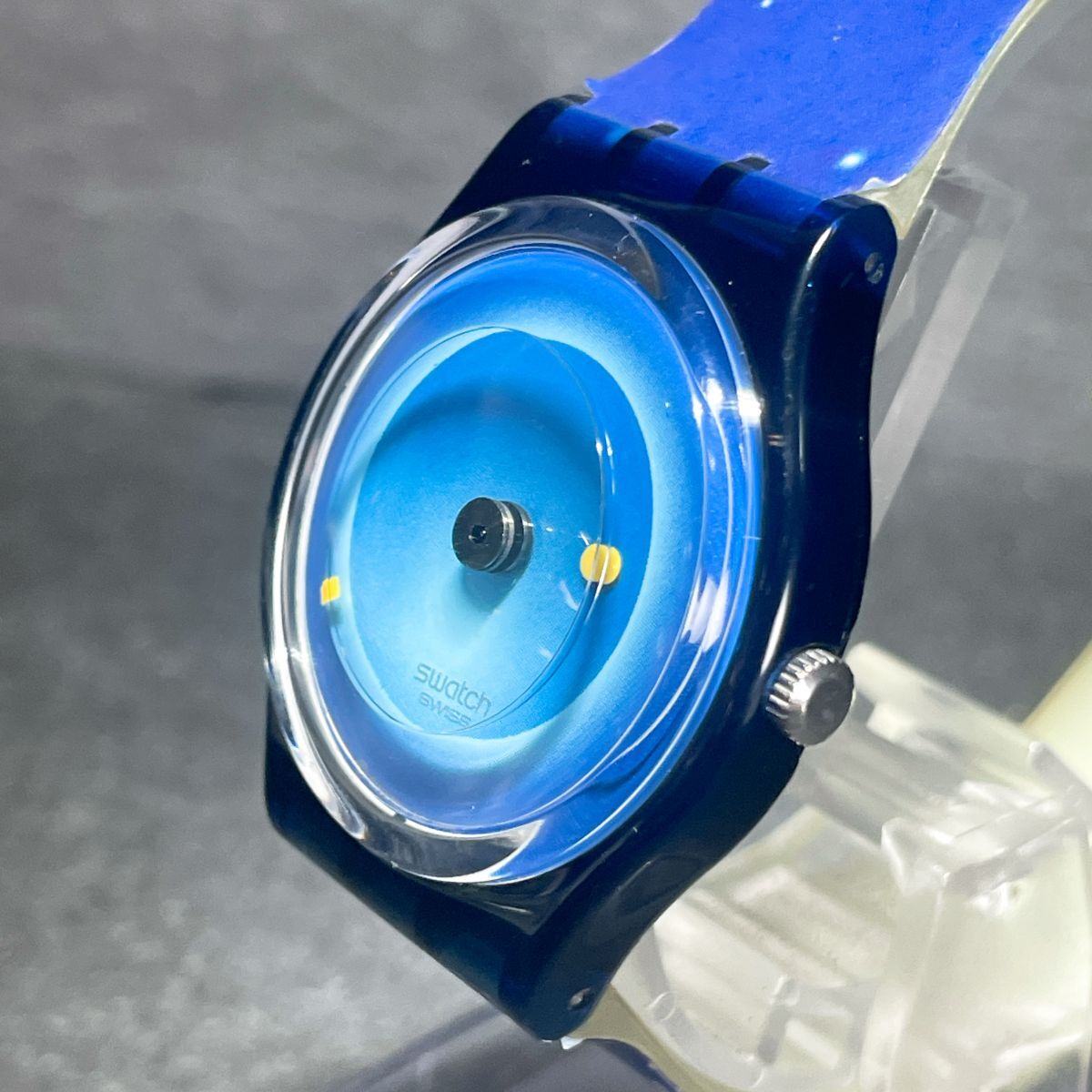 美品 Swatch スウォッチ 1999年クラブ限定モデル Space dreams GZ160 腕時計 アナログ クオーツ ブルー 新品電池交換済み 動作確認済み_画像3