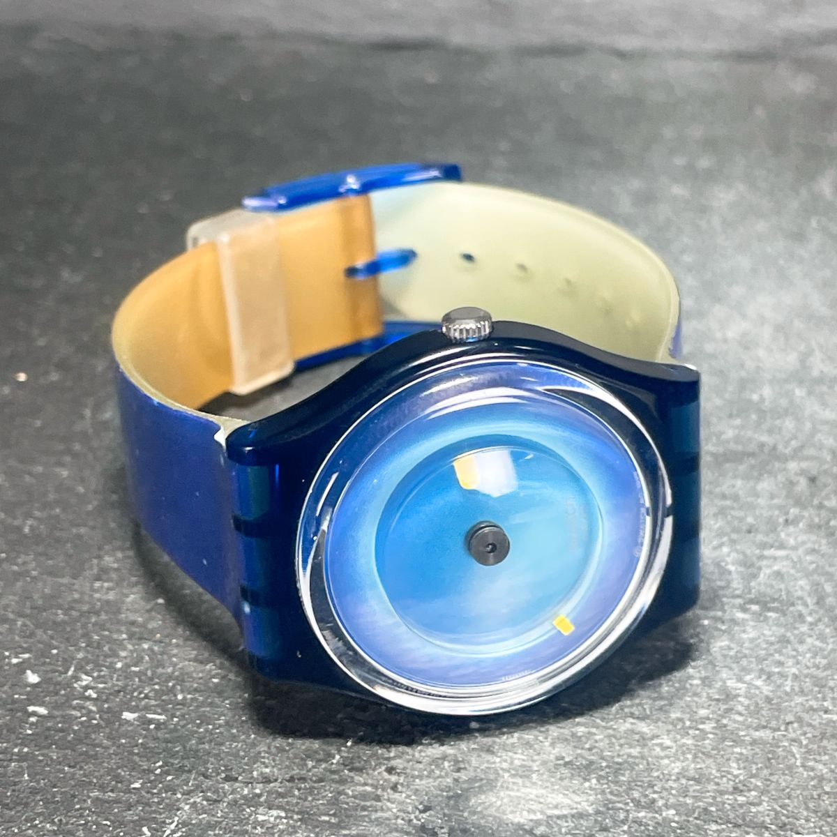 美品 Swatch スウォッチ 1999年クラブ限定モデル Space dreams GZ160 腕時計 アナログ クオーツ ブルー 新品電池交換済み 動作確認済み_画像4