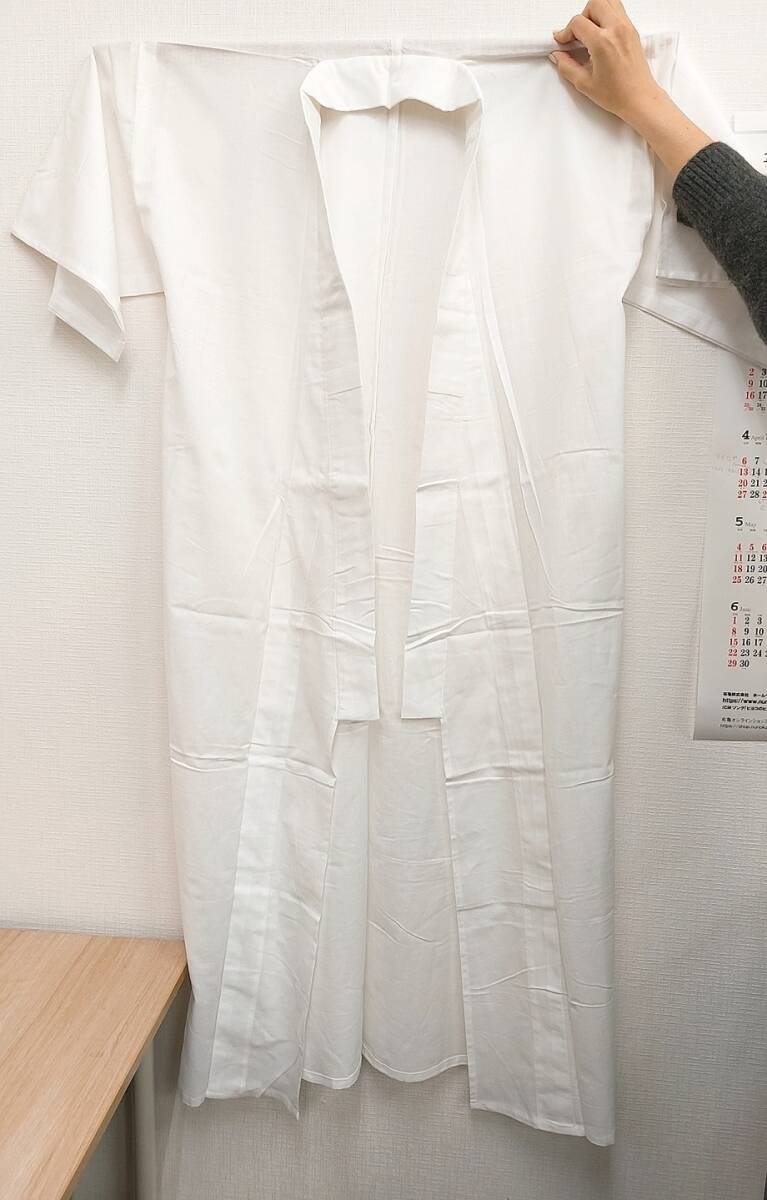 新品 保管品 水取り着 襦袢 和服 和装 着物 羽織 装束 衣装 袈裟 法衣 法要 小道具 舞台 歴史 神社 寺院 仏具 仏教 神道 儀式 神職 白 無地_画像4