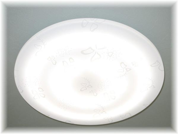 【送料無料！】★超激安即決！★新品 可愛い デザイン LED シーリング照明 リモコン付き 調光＆調色タイプ_画像1