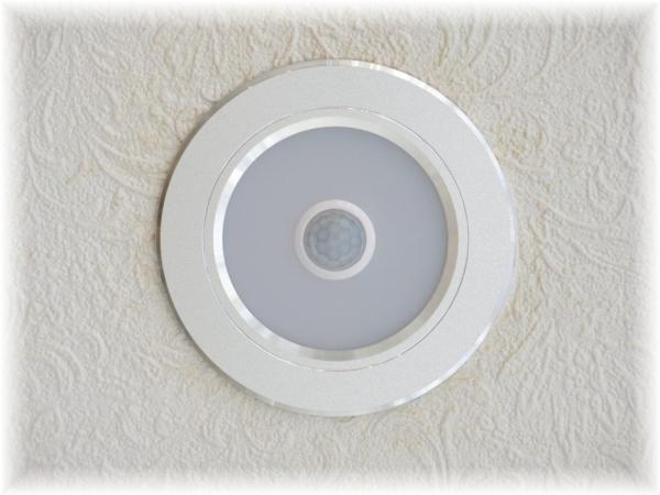 【¥10000以上送料無料】★超激安即決!★新品 人感センサー&デーライトセンサー付き LED ダウンライト 暖色&白色_画像1