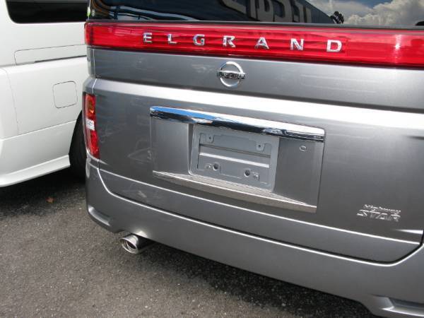 ★激安即決★エルグランドに装着/ステンレス製マフラーカッター_画像1