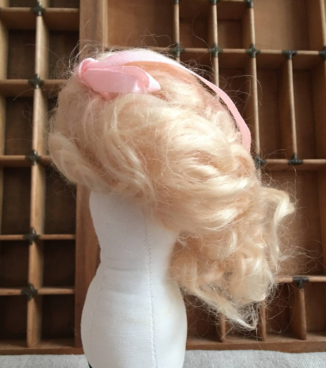 26W ビスクドール用 モヘアウィッグ KAIS LISA (#03256) サイズ 5”-6”インチ Golden-Blonde (ゴールデン ブロンド)_画像4