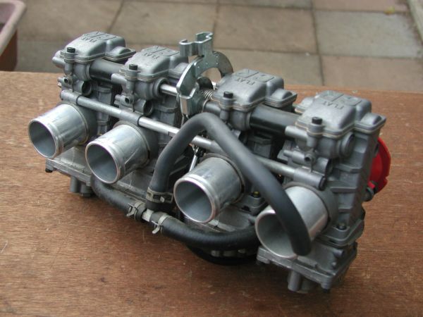 CB400S/CB400SF ? FCR32キャブレター 車種不明 ジャンク_画像2