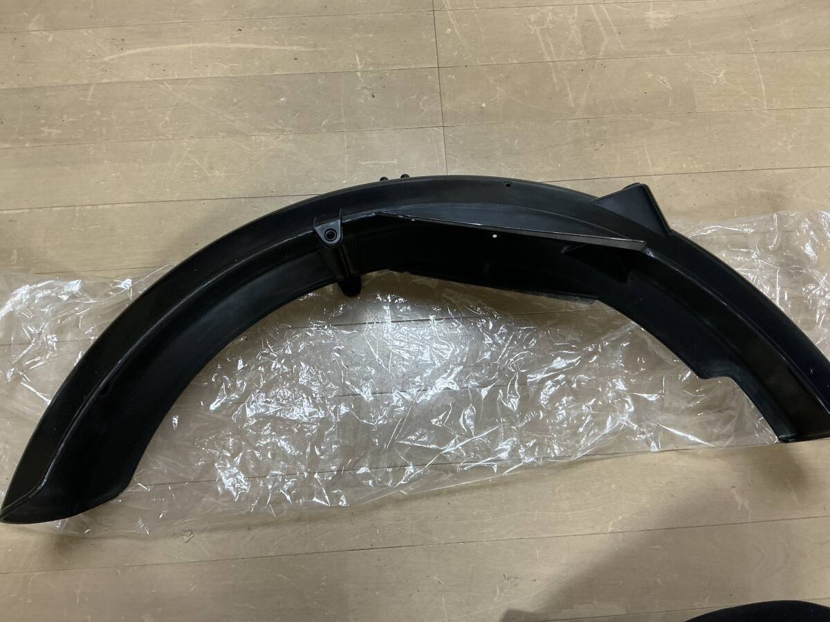 250TR（BJ250A）純正リヤフェンダー新品_画像2