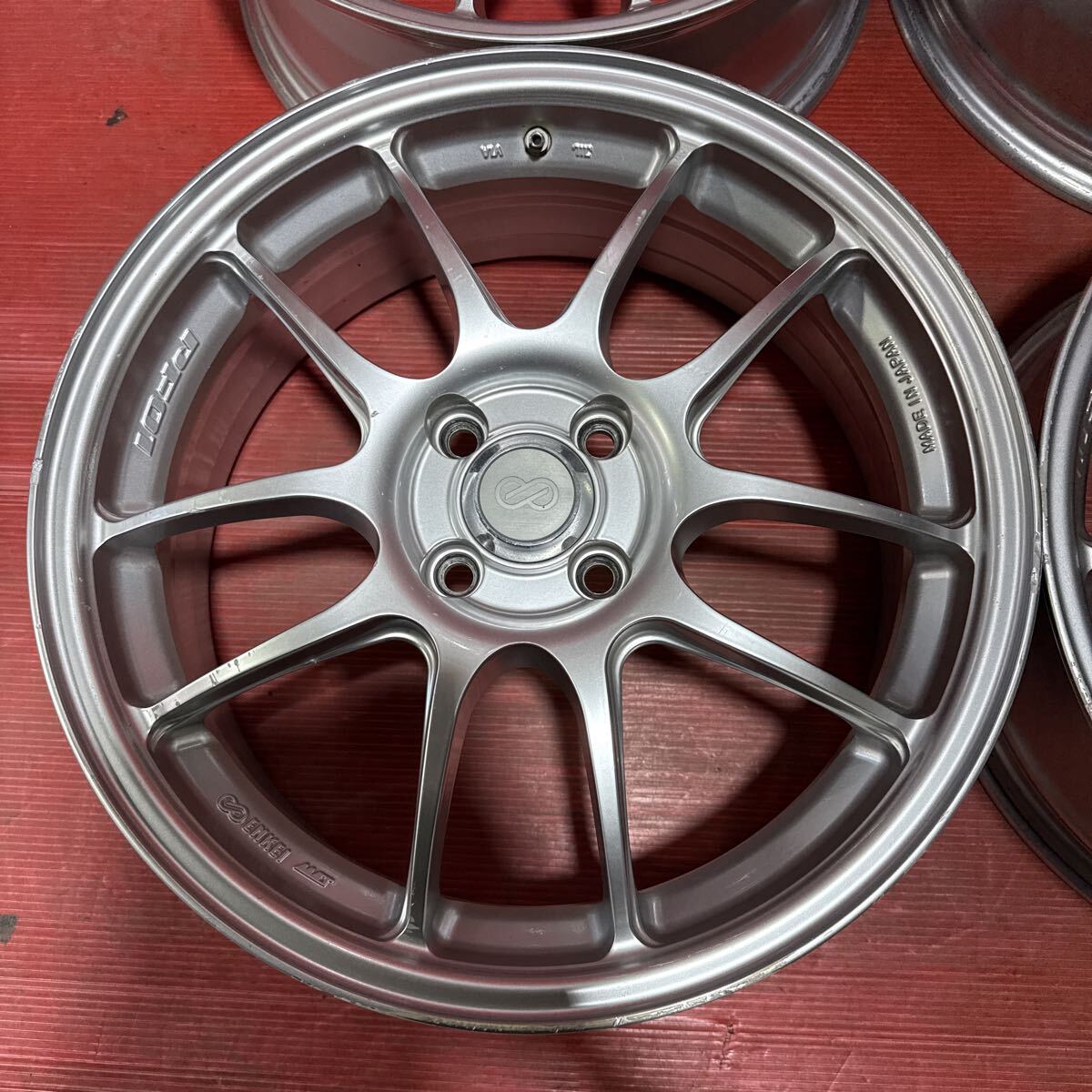 ENKEI PF01 エンケイ　17インチ　6.5J PCD：100-4穴　オフセット：+48 4本セット_画像2