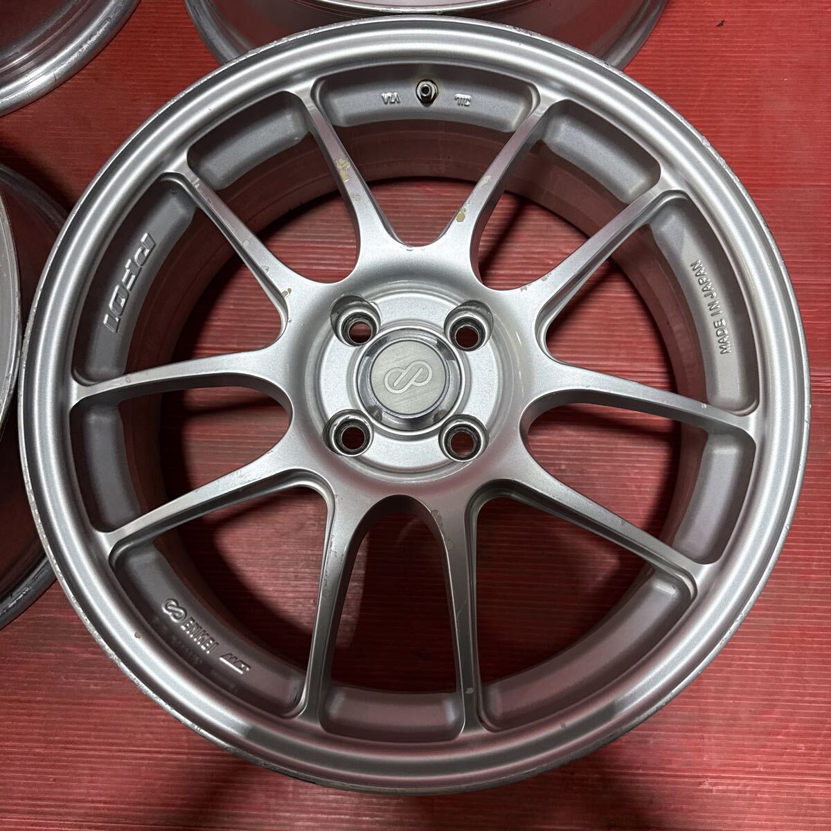 ENKEI PF01 エンケイ　17インチ　6.5J PCD：100-4穴　オフセット：+48 4本セット_画像3