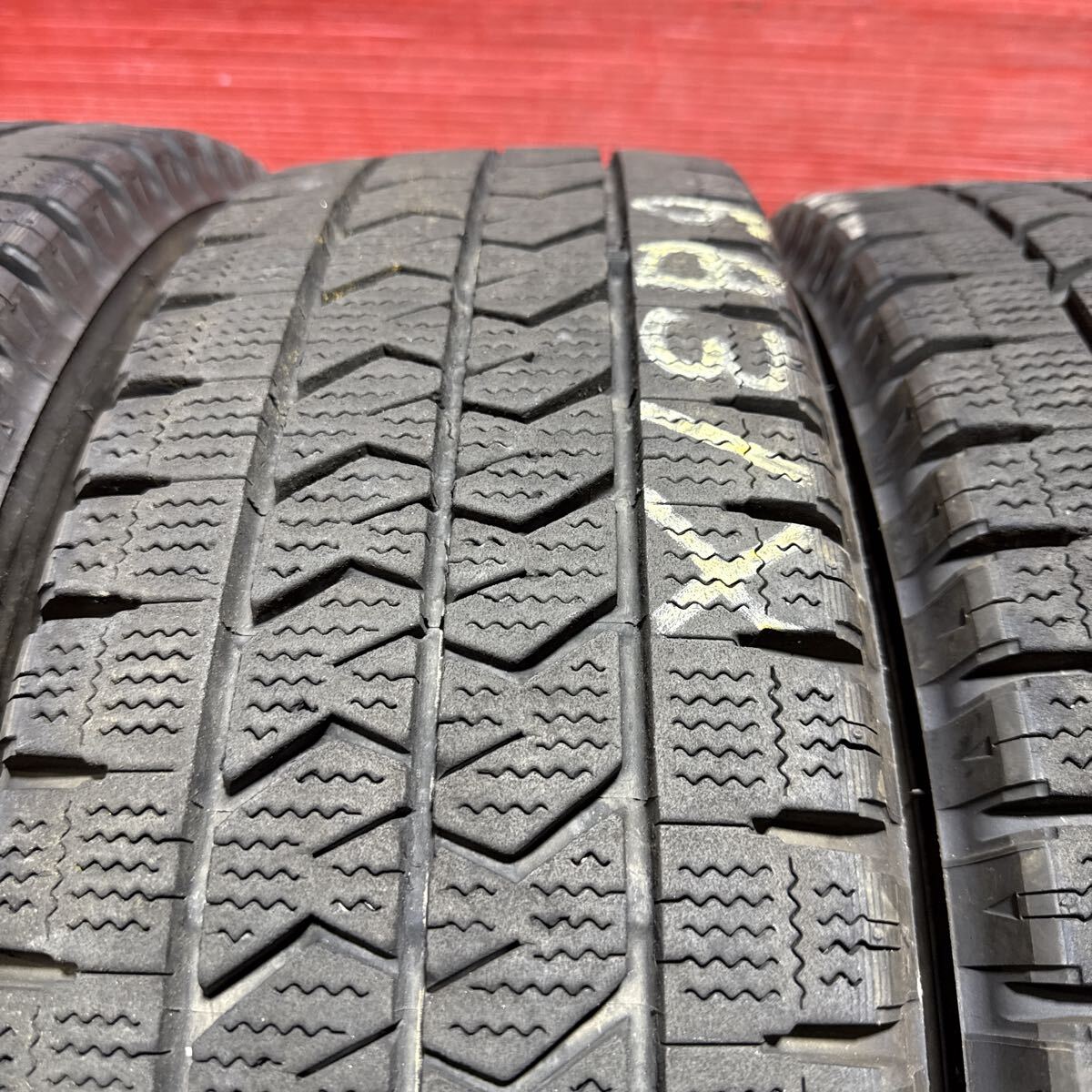 205/75R16 113/111N LT BRIDGESTONE ブリザック W989 205/75-16 ブリヂストン LT スタッドレス　2024年国産　バリ山　6本セット（D）_画像3