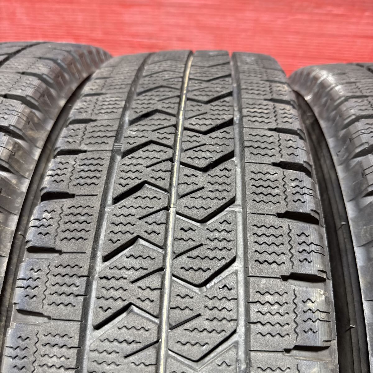 205/75R16 113/111N LT BRIDGESTONE ブリザック W989 205/75-16 ブリヂストン LT スタッドレス　2024年国産　バリ山　6本セット（D）_画像5