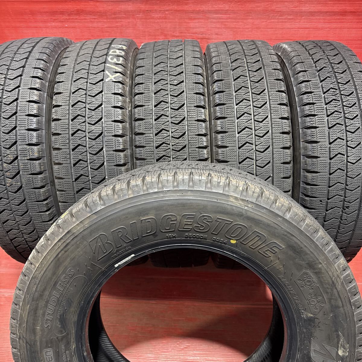 205/75R16 113/111N LT BRIDGESTONE ブリザック W989 205/75-16 ブリヂストン LT スタッドレス　2024年国産　バリ山　6本セット（D）_画像8