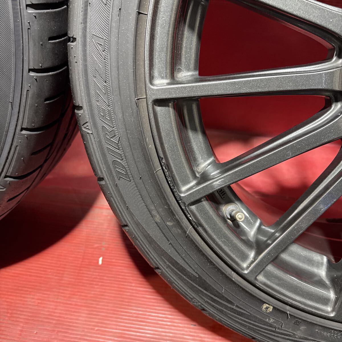 スバル STI 純正ホイール　18インチ　7.5J 114.4-5穴　+55 225/45R18（91W）DUNLOP DIREZZA DZ102 2022年製　バリ山　4本セット_画像5