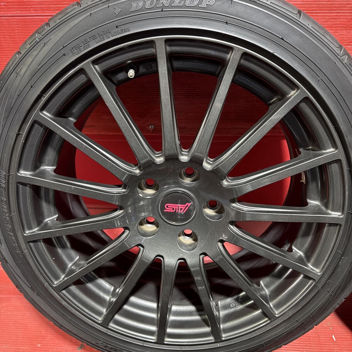 スバル STI 純正ホイール　18インチ　7.5J 114.4-5穴　+55 225/45R18（91W）DUNLOP DIREZZA DZ102 2022年製　バリ山　4本セット_画像6