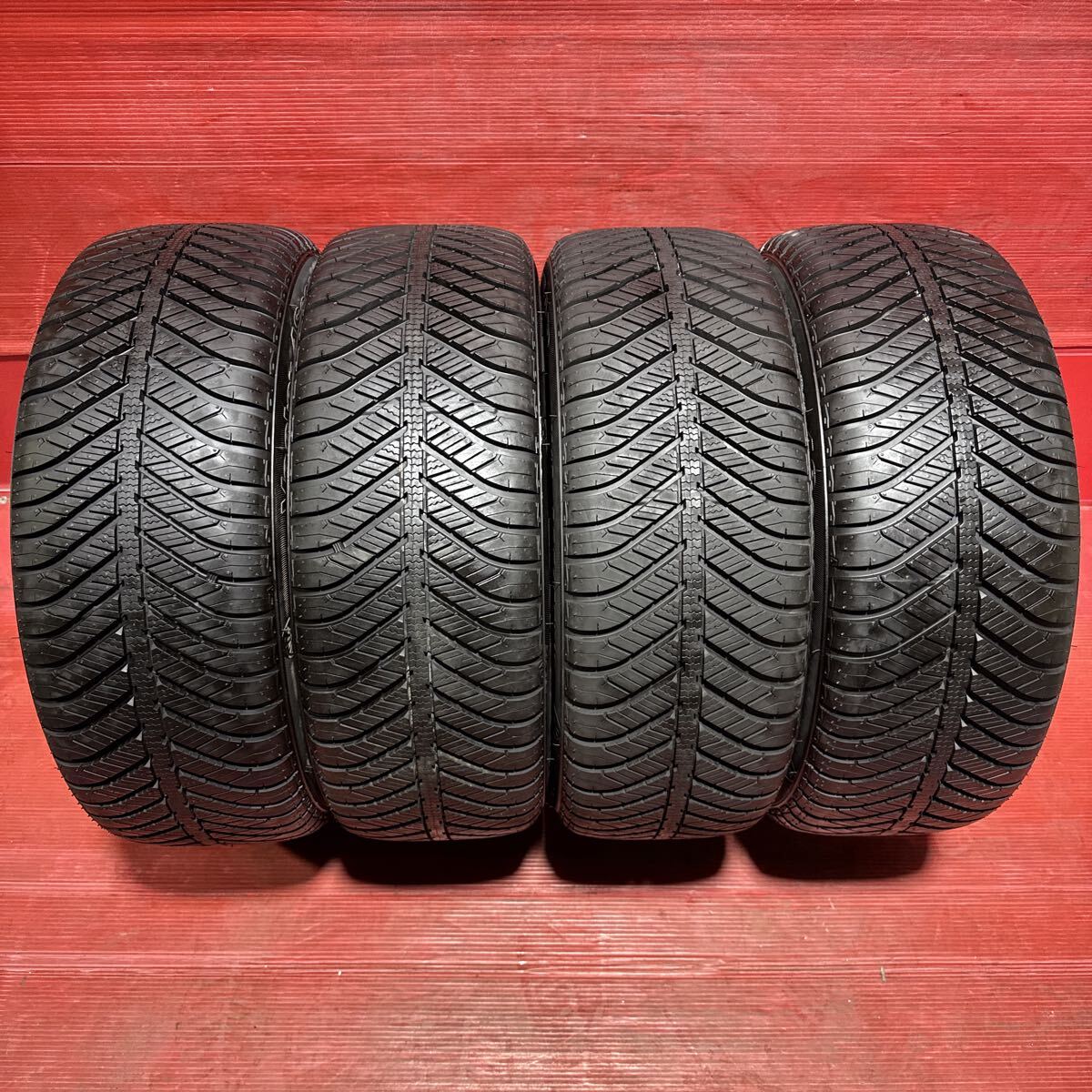 グッドイヤー　オールシーズン　205/55R16（91H）2025国産　ほぼ新品　4本セット_画像1