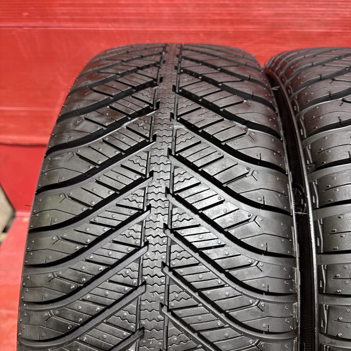 グッドイヤー　オールシーズン　205/55R16（91H）2025国産　ほぼ新品　4本セット_画像2