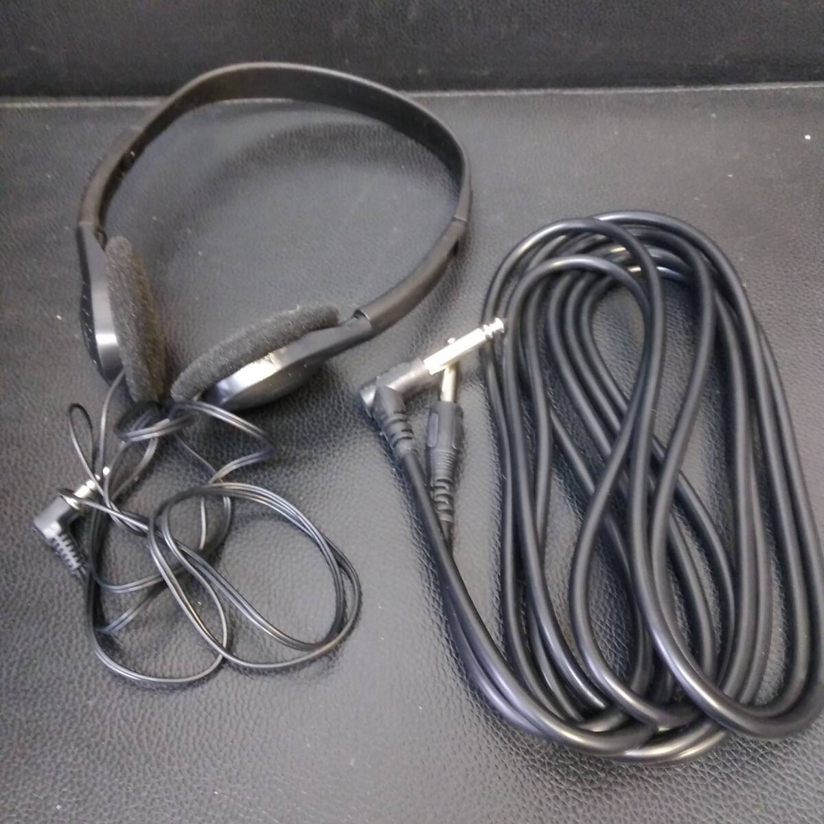 《音楽》弦楽器 「ハルシュタット：エレキバイオリン CV-210E」 ケース付き Hallstatt ヴァイオリン 動作未確認 器材_画像9