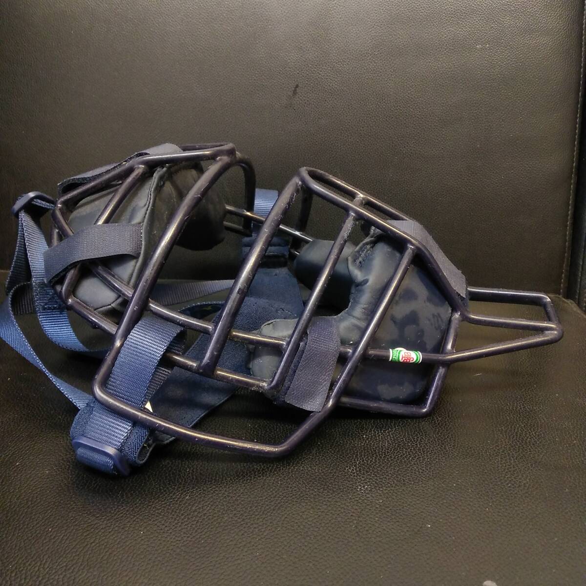 《野球》用品 「ミズノ：軟式用 キャッチャーマスク」 大人用 ネイビー JSBBマーク MIZUNO 捕手用 防具_画像4