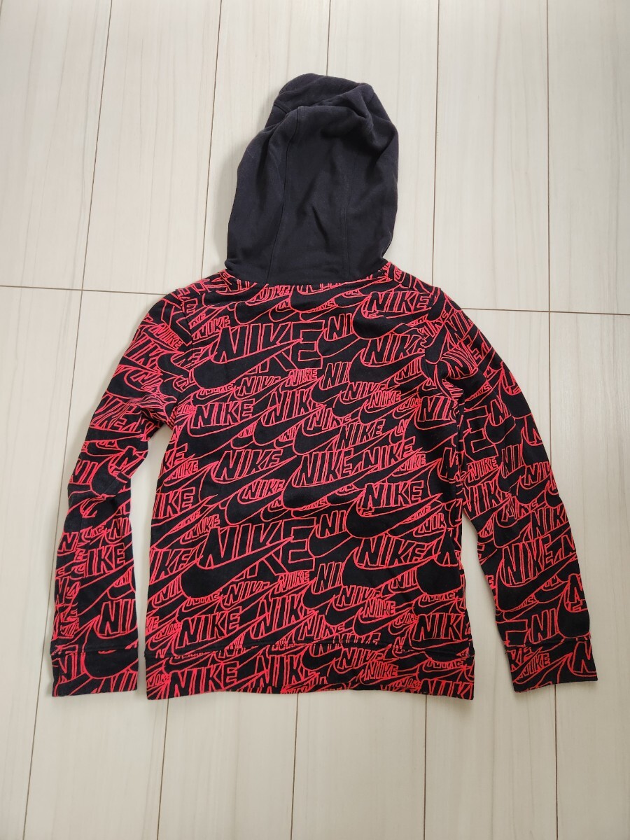 NIKE パーカー ナイキ プルオーバー 黒 ブラック 赤 サイズs 140 キッズ 子供_画像2