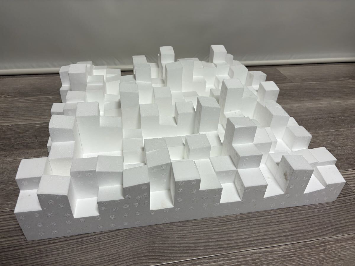 YM1418 ViCOUSTIC VicStudio Box Multifuser マルチフューザー マットホワイト 1枚 595mm×595mm×147mm 吸音 拡散 音響設備 壁 天井_画像1