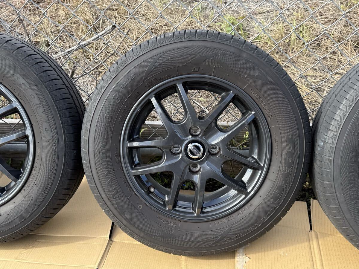 ノート/NOTE E12 後期:純正 アルミホイール PCD100 14×5.5J、インセット40 タイヤ トーヨー nano energy3 185/70R14 2021年製 8分山_画像4