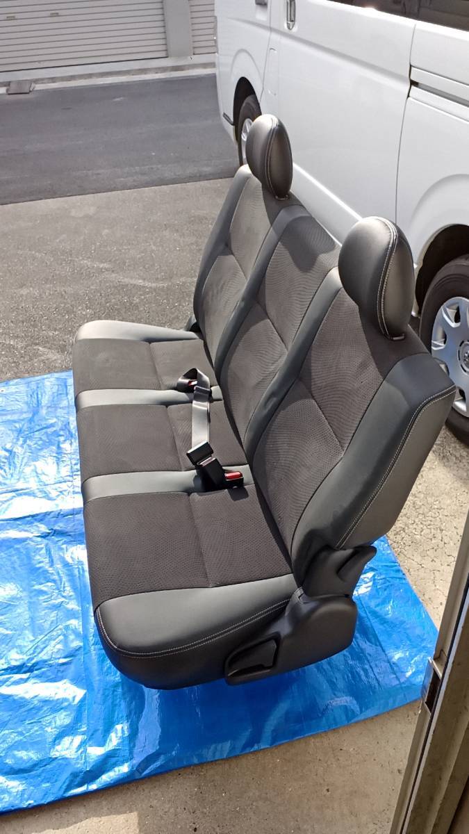 売切り　200系　ハイエース　スーパーGL　ダークプライムⅡ　新車外し品　シート_画像2