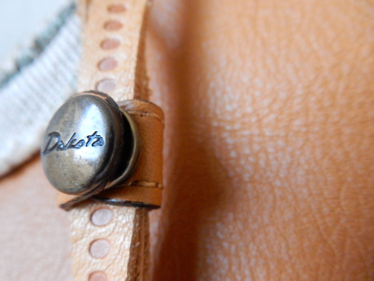 本革☆Dakota(ダコタ)☆A4対応☆レザートートバッグ　キャメル(金具/真鍮色)_画像2