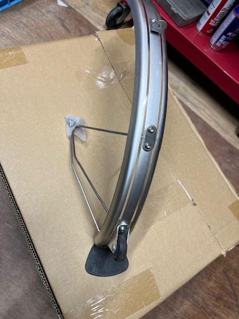 中古ブロンプトン用リアフェンダー_画像3