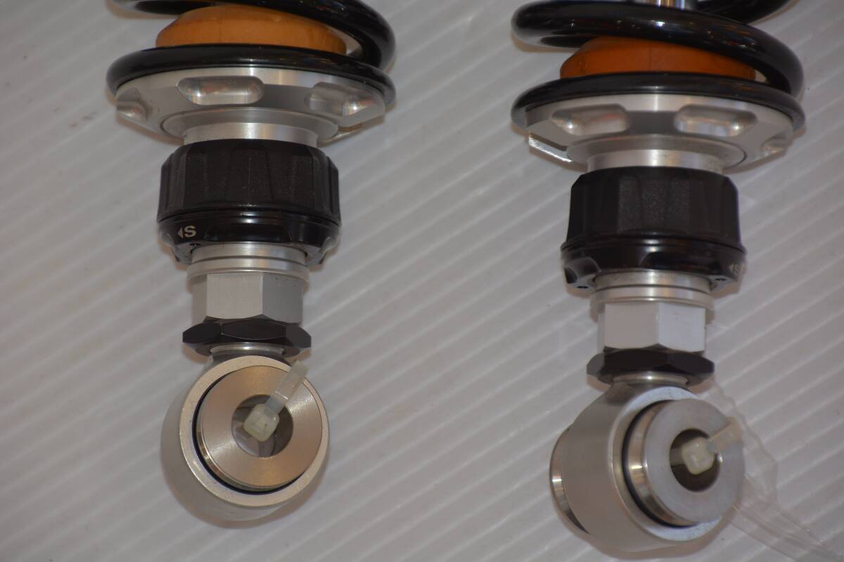 希少 VRSC VRSCDX YSS PMC Z366アジャスタブルサス 新品 RZ366-320TRJ-10-88 ナイトロッドSPL Vロッド VRSCA 320mm 車高調付き_画像6