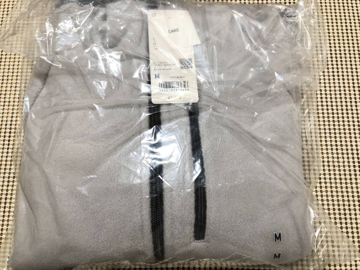 ラスト！新品　ユニクロ　ライトフリースフルジップパーカ(長袖)　グレー　M_画像5
