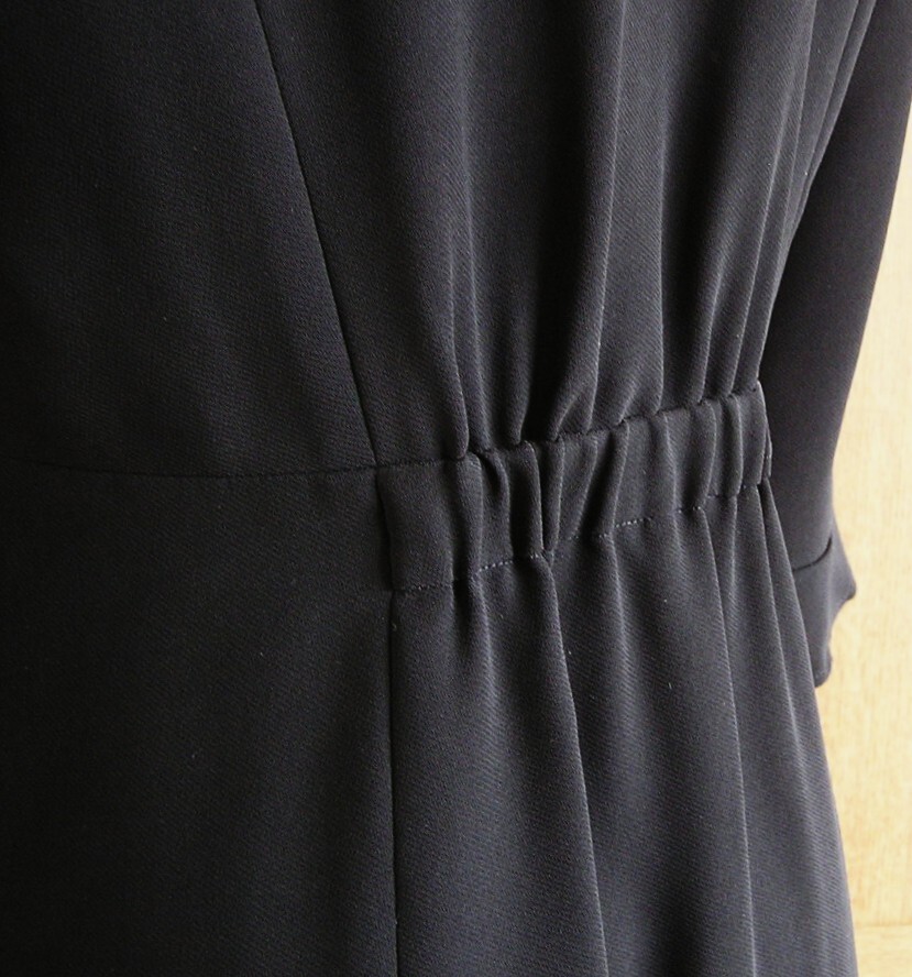 東京ソワール/Coccolussi/黒ワンピース 前ファスナー 7分袖 ポケット有×ジャケット/冠婚葬祭 スーツ/20～30代/9号/ブラックフォーマル_画像6