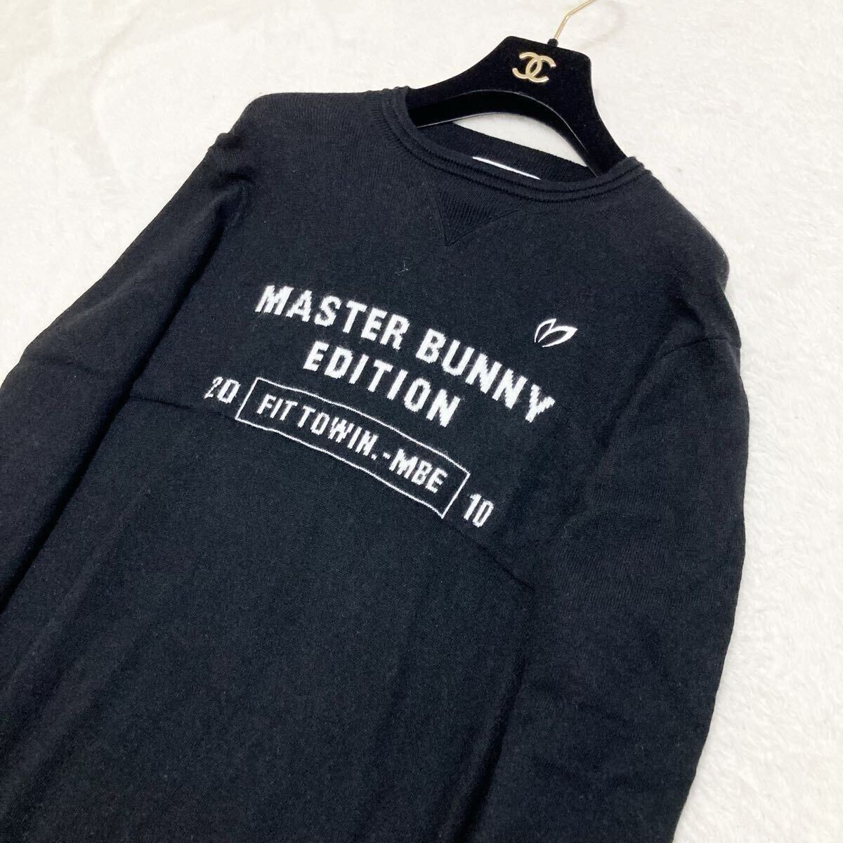 極美品 パーリーゲイツ PEARLY GATES マスターバニー MASTERBUNNY ニット セーター ゴルフウェア GOLF 6 XL センター ロゴ 黒 限定品 長袖_画像2