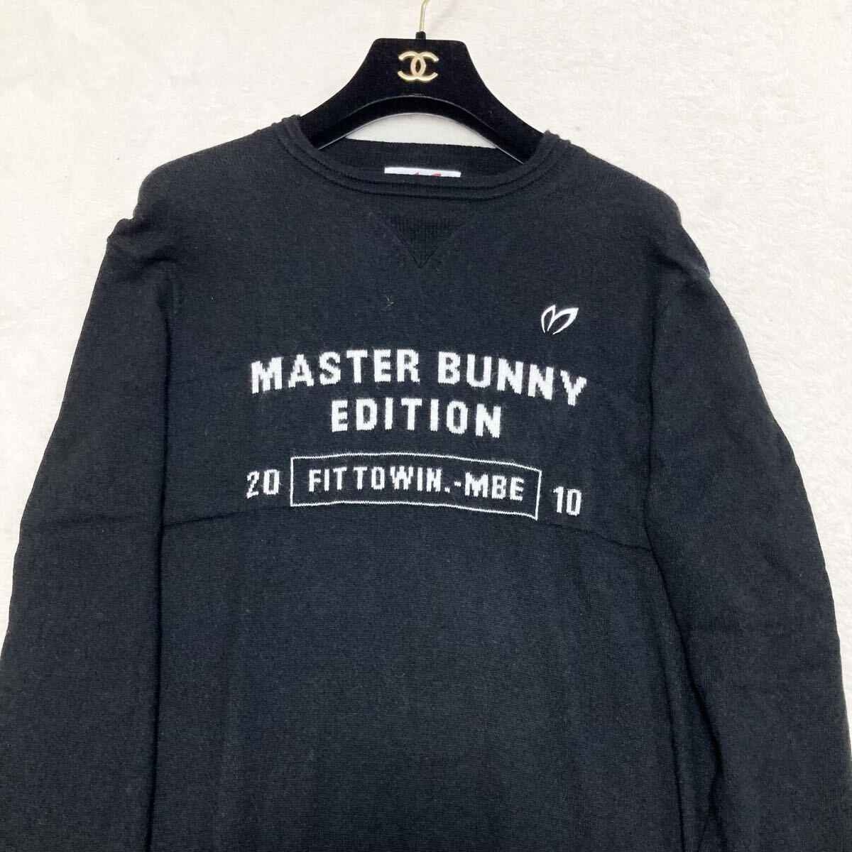 極美品 パーリーゲイツ PEARLY GATES マスターバニー MASTERBUNNY ニット セーター ゴルフウェア GOLF 6 XL センター ロゴ 黒 限定品 長袖_画像3