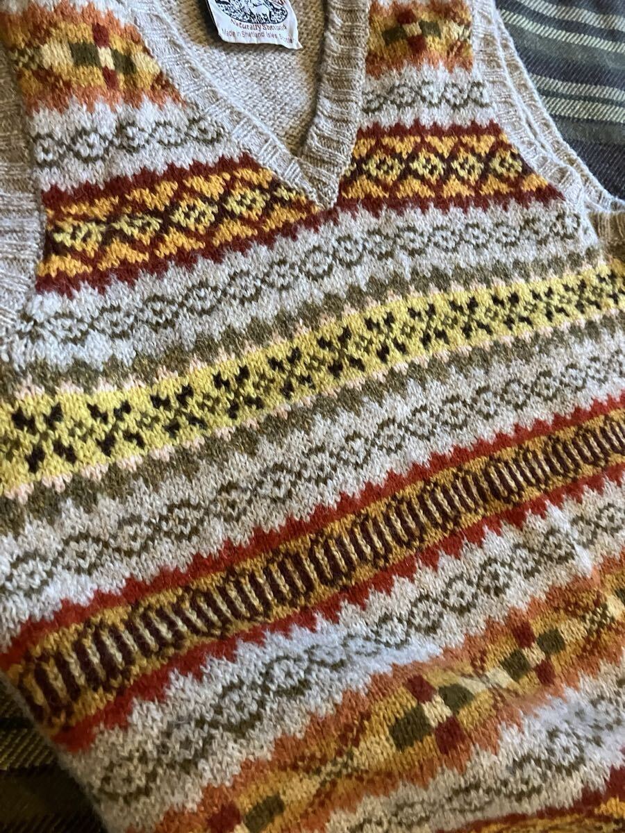 英国製 JAMIESONS ジャミーソンズ フェアアイル Vネック ベスト サイズS_画像4
