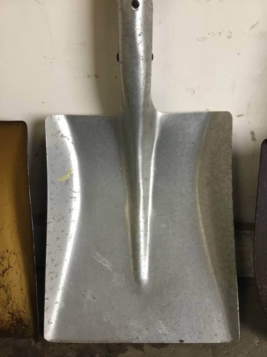 △ y 岐阜発/ スコップ/ 3本セット/ 角スコップ2本/ 剣先スコップ1本/ 農業/ 土木/ 建築/ 現状品/ R7.11/13 △_画像3