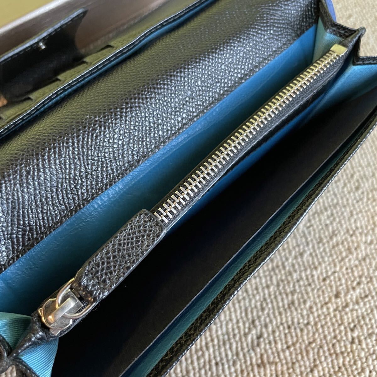  один иен прекрасный товар BVLGARY BVLGARI Be Zero длинный бумажник длинный кошелек двойной бумажник черный Logo любитель принадлежности есть 