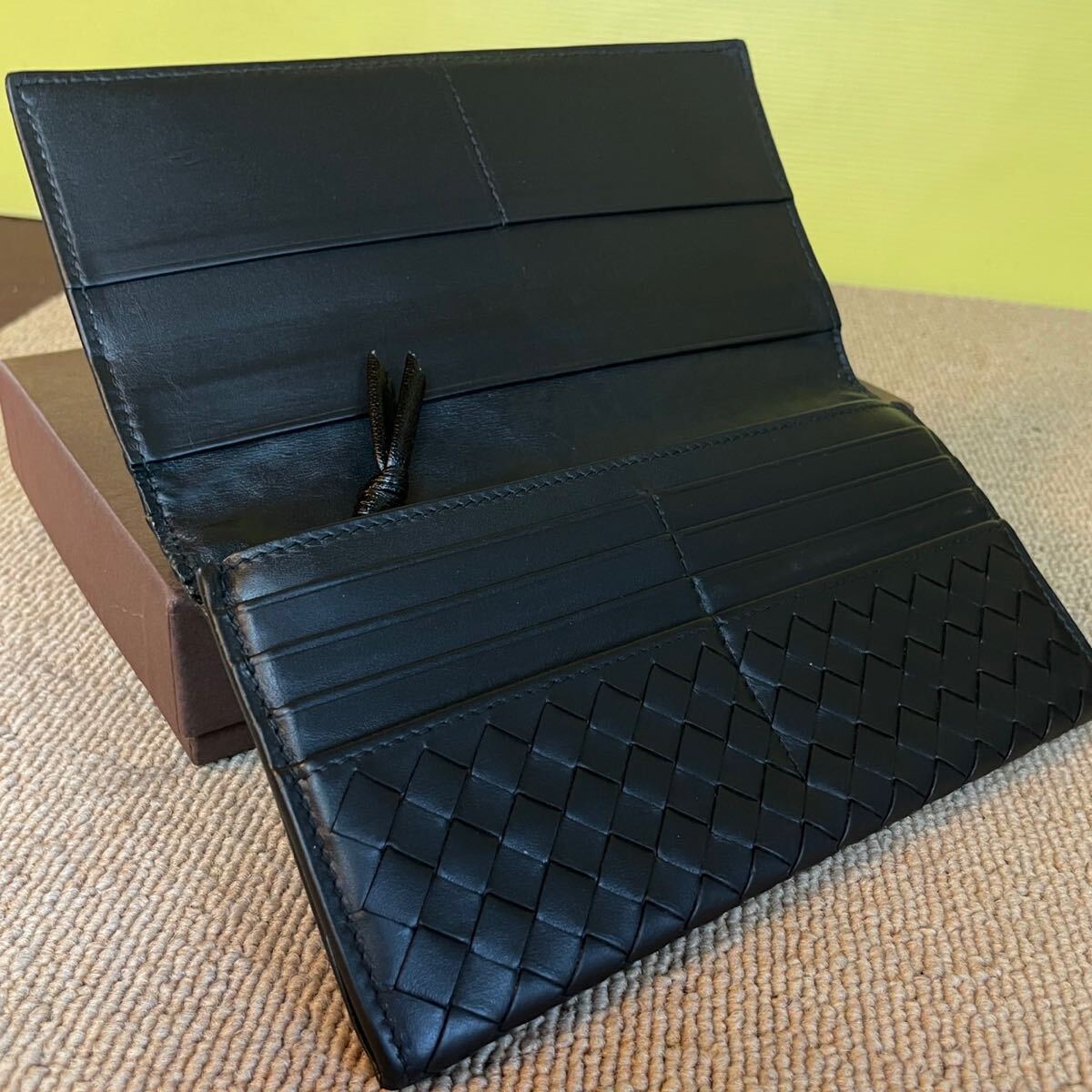  один иен превосходный товар BOTTEGA VENETA Bottega Veneta сетка длинный кошелек складывающийся пополам длинный бумажник кошелек кожа чёрный 