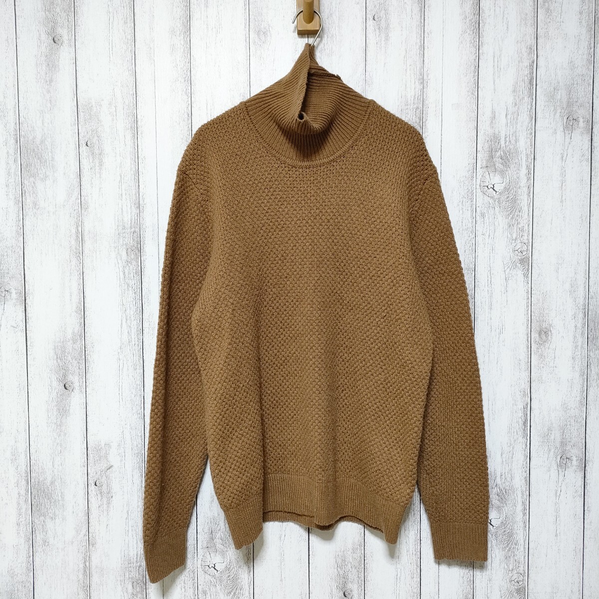 UNIQLO ユニクロ (L)　メンズ ミドルゲージ タートルネックセーター_画像1