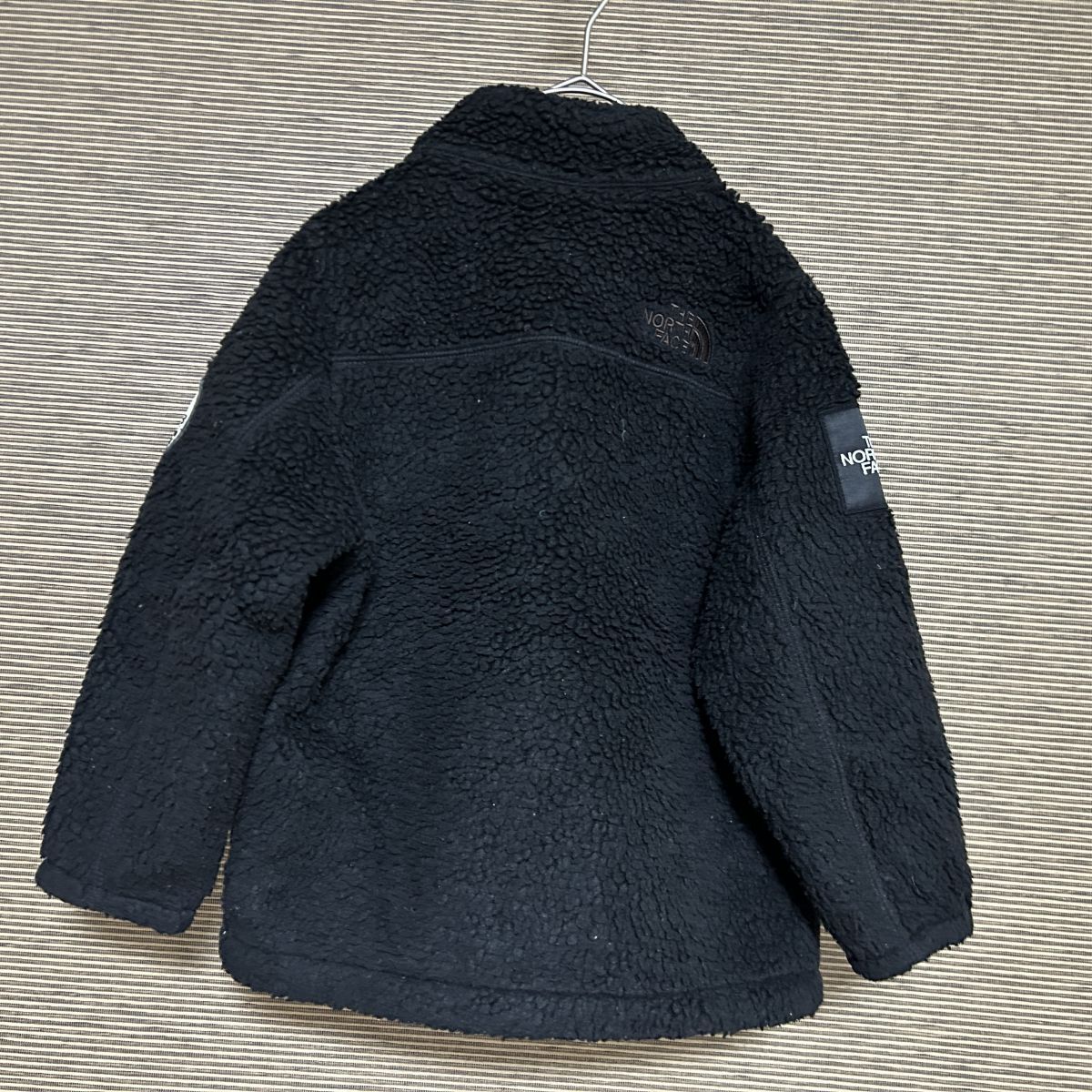 ノースフェイス ボアフリースジャケット黒ブラック 子供110キッズ 刺繍F1 古着 入手困難 激レア 希少 人気ワンポイント 肩ロゴ_画像5
