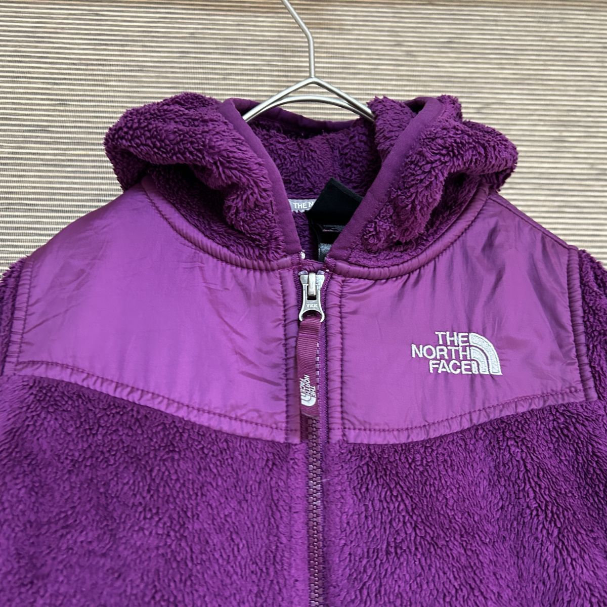 ノースフェイス　フリースジャケット　子供110　刺繍　紫パープル　キッズG1 古着　入手困難　激レア　希少 人気　ワンポイントロゴ_画像2