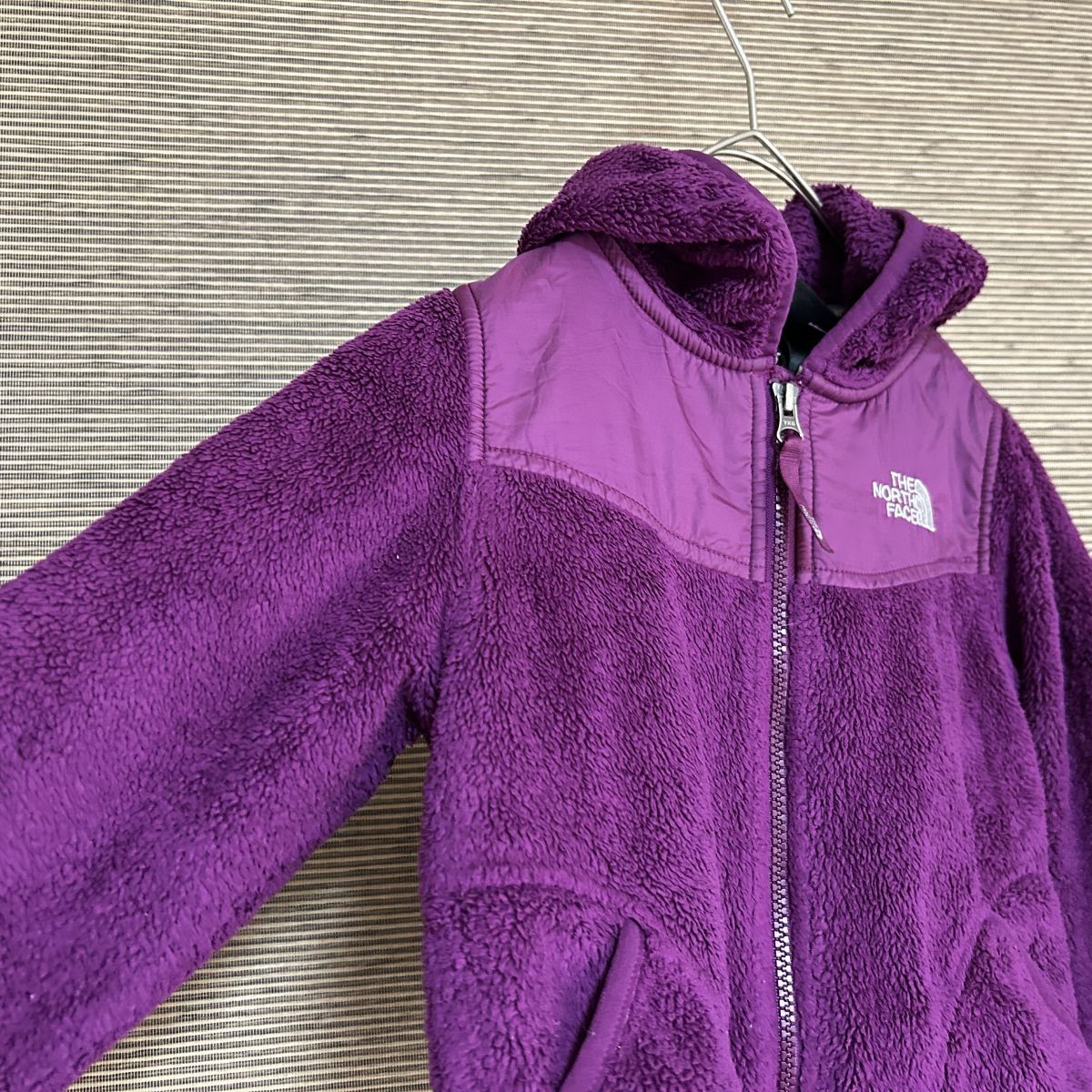 ノースフェイス　フリースジャケット　子供110　刺繍　紫パープル　キッズG1 古着　入手困難　激レア　希少 人気　ワンポイントロゴ_画像6